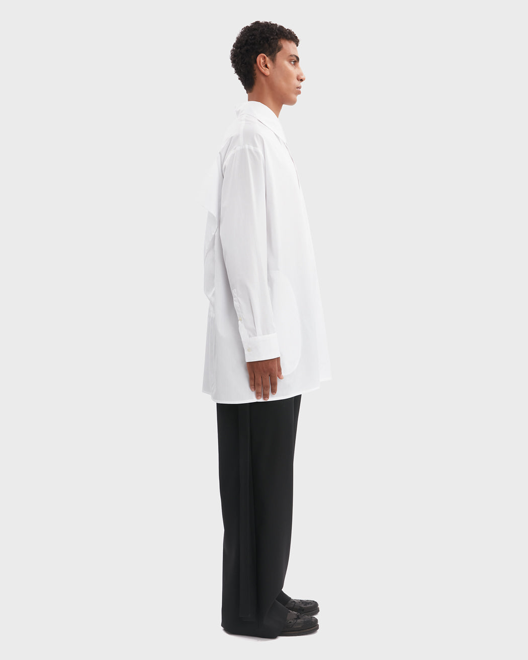ARTIST OVERSIZED SHIRT