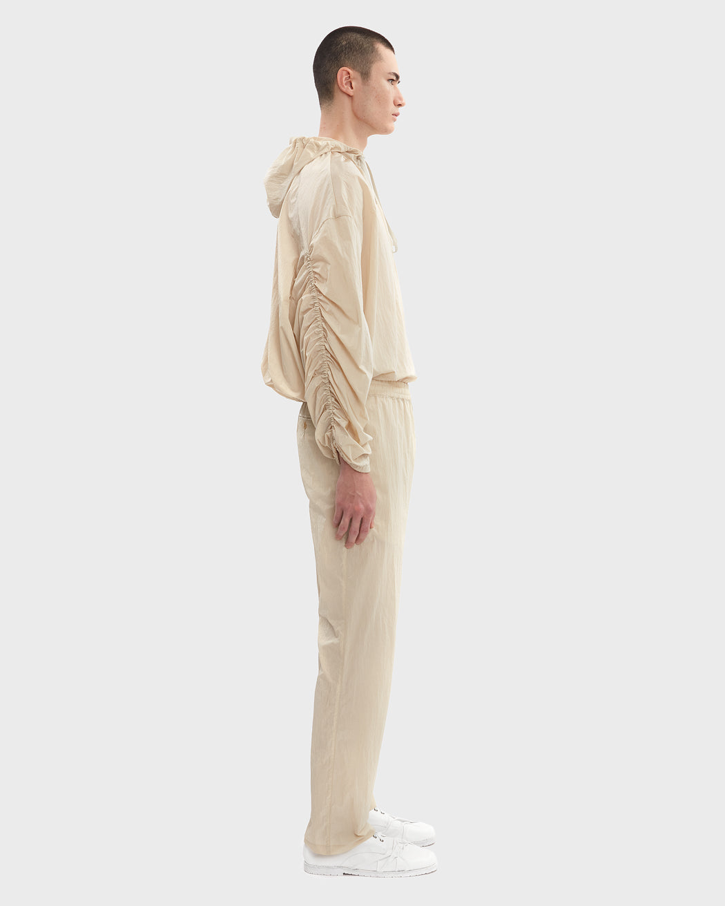 CRINKLED TROUSERS