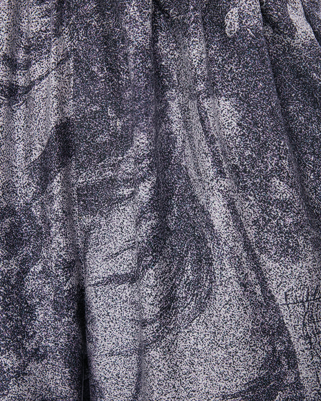 DUST PRINT SHORTS