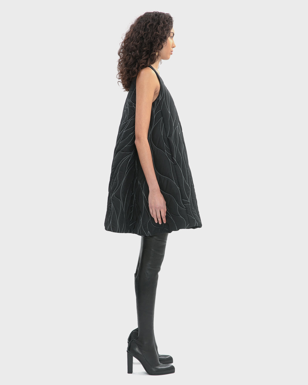 QUILTED TECHNICAL MINI ECO-DOWN DRESS