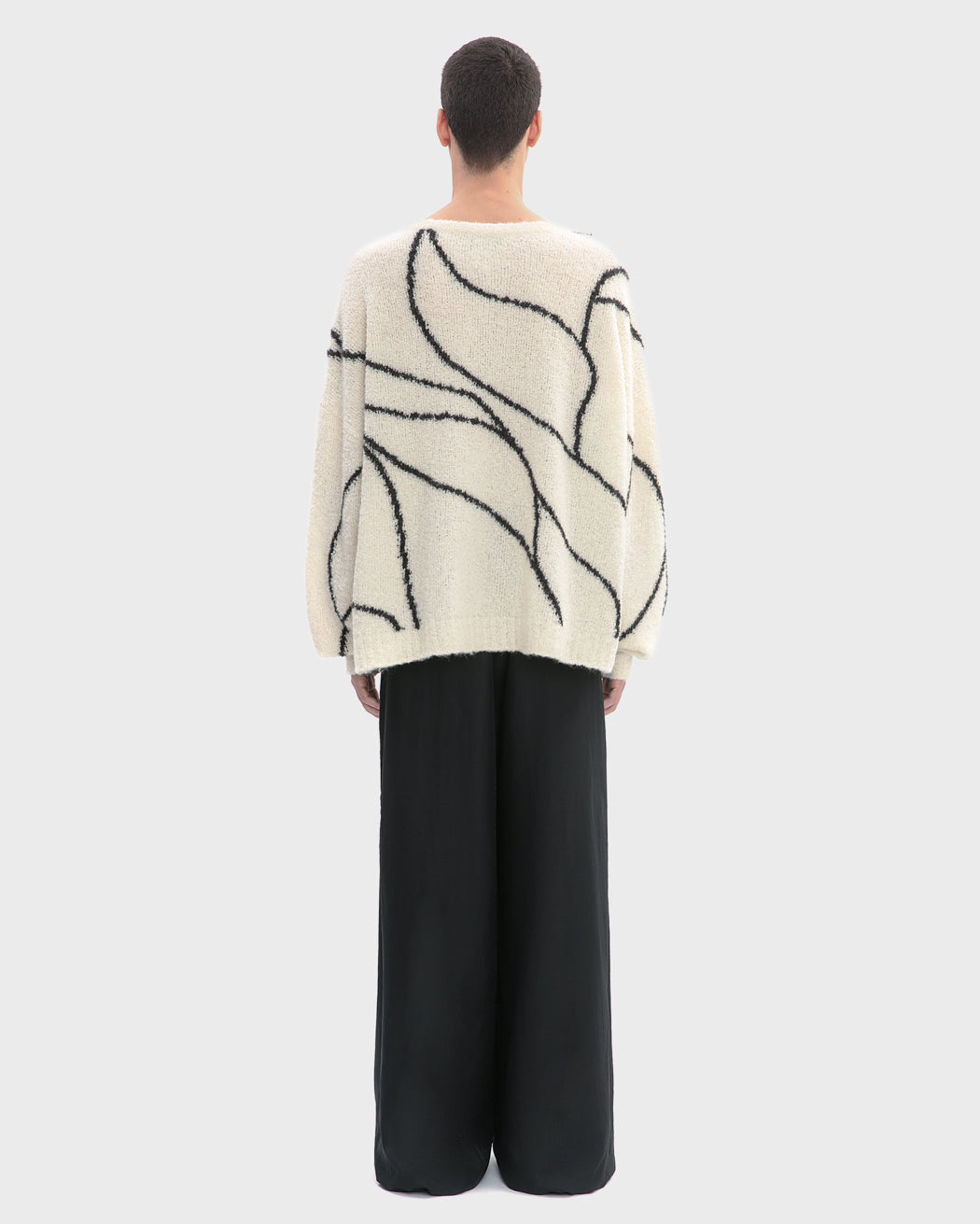 ARTIST OVERSIZED V-NECK KNITWEAR
