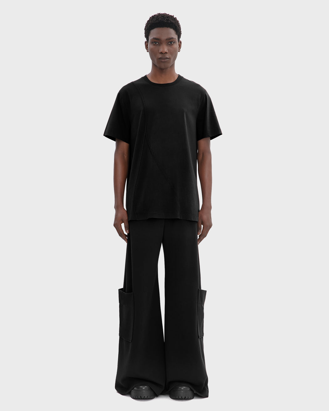 ARTIST RELAXED FIT T-SHIRT