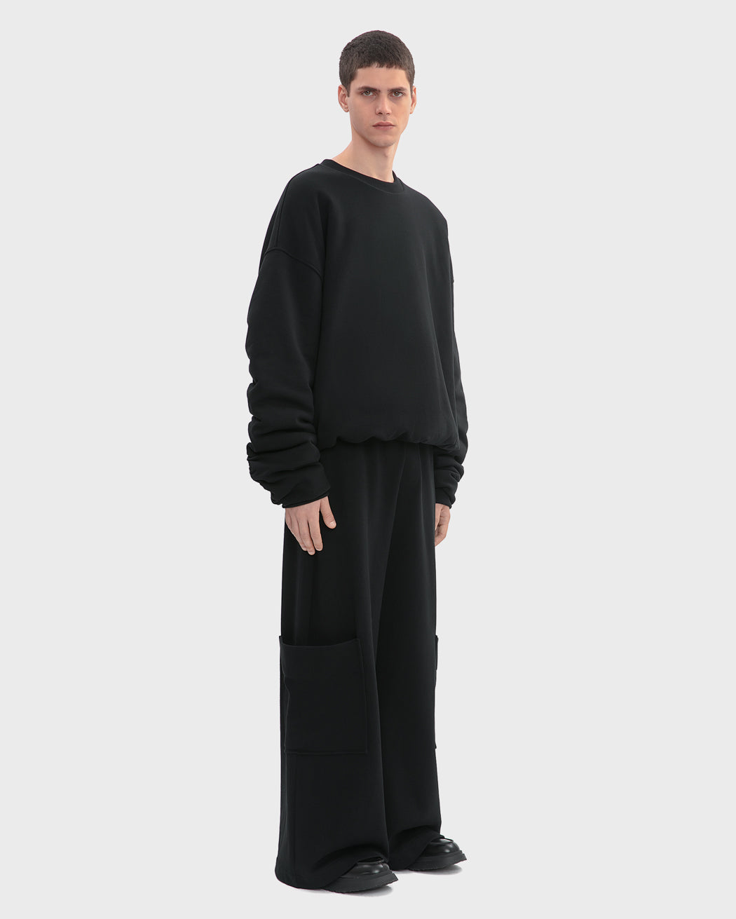 OVERSIZED PADDED SWEATSHIRT