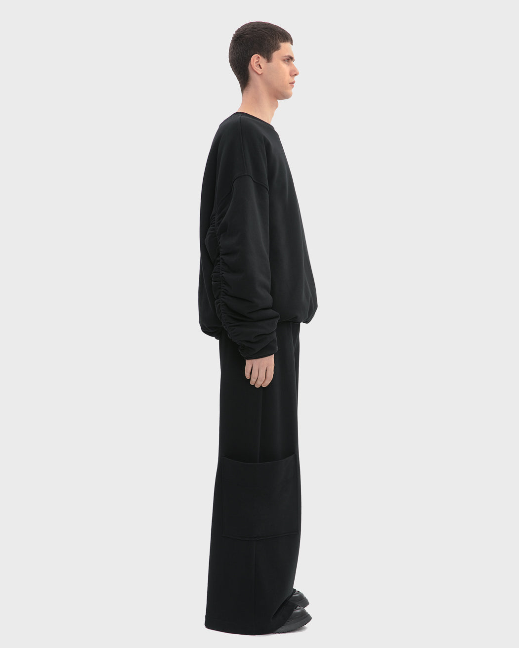 OVERSIZED PADDED SWEATSHIRT