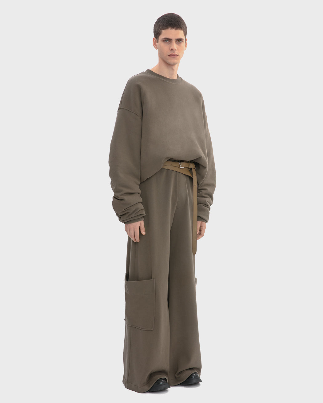 OVERSIZED PADDED SWEATSHIRT