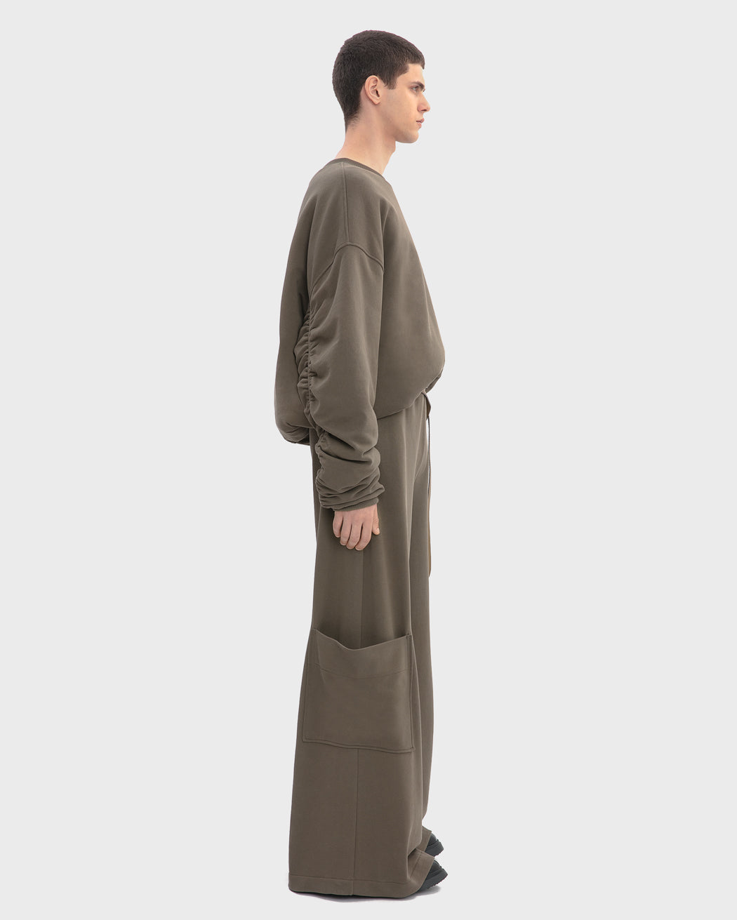 OVERSIZED PADDED SWEATSHIRT