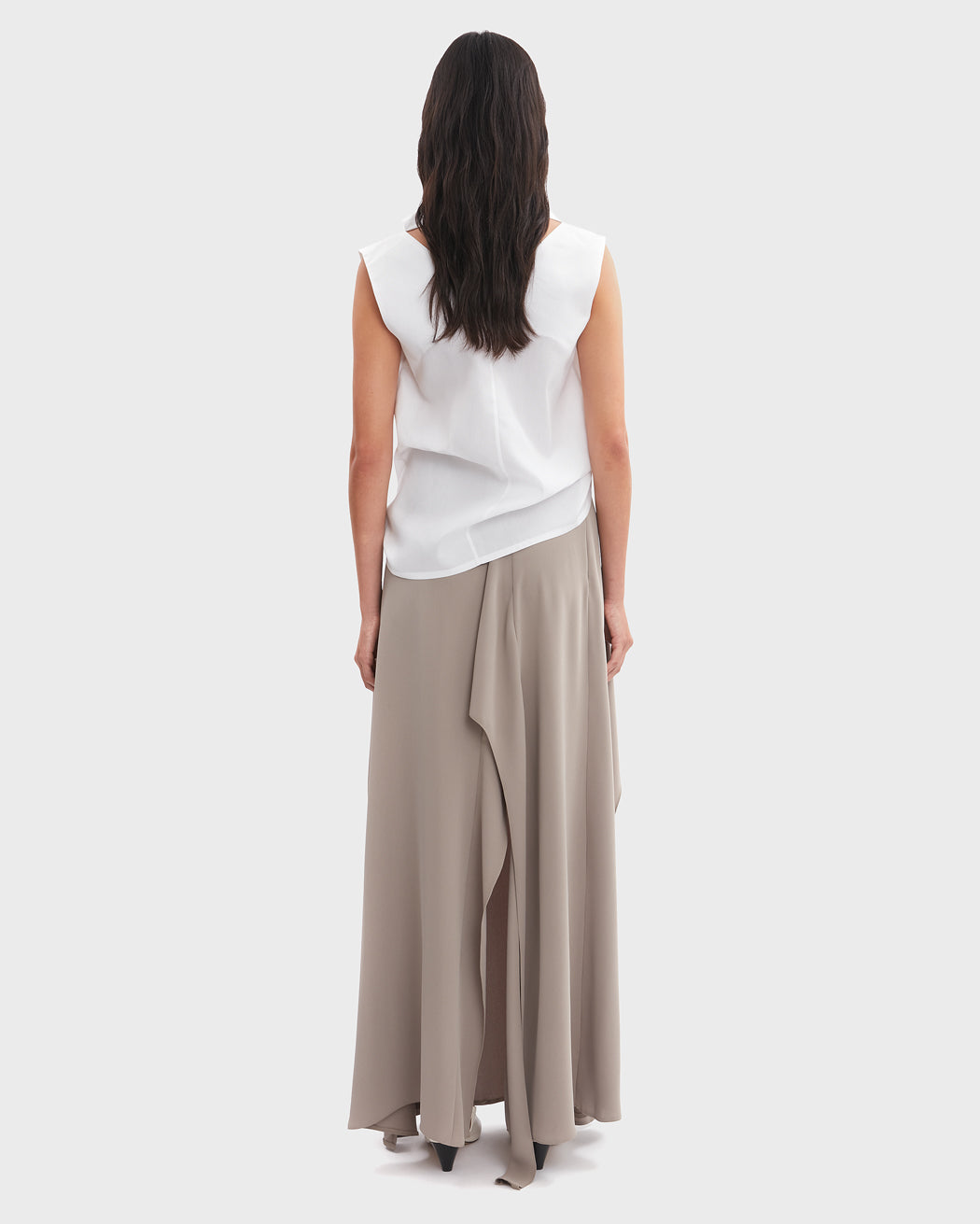 FUNNEL NECK TOP