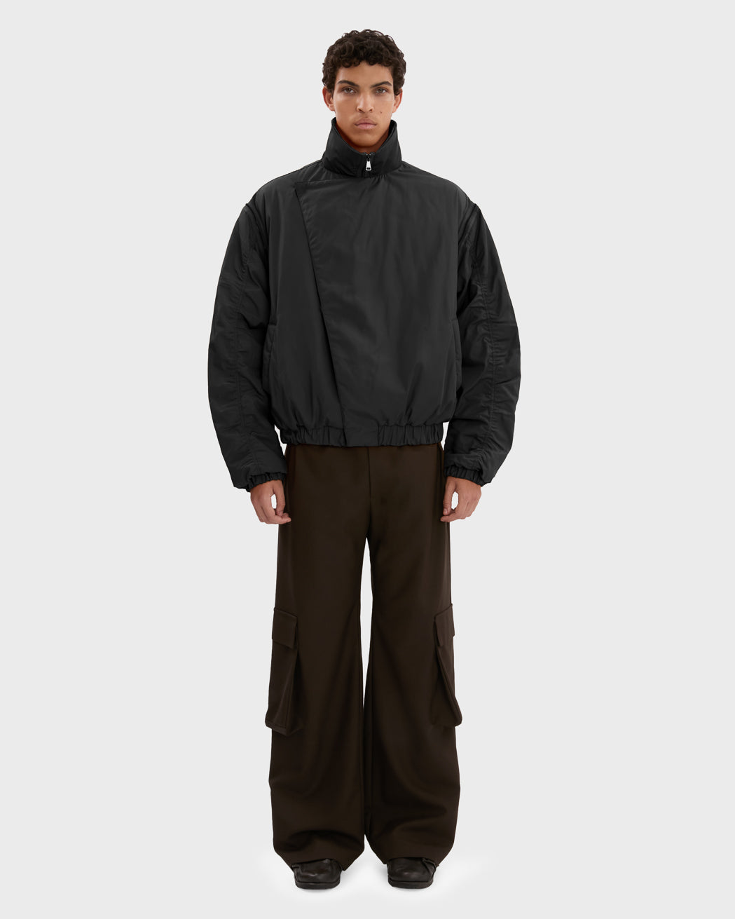 DETACHABLE SLEEVE BOMBER