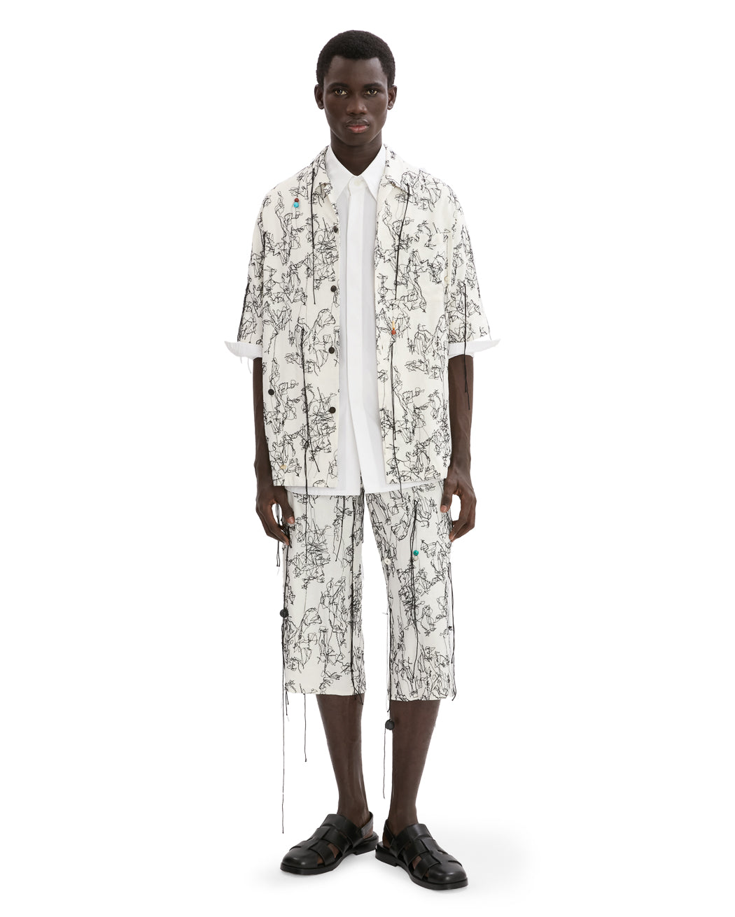 EMBROIDERED LINEN SHORT